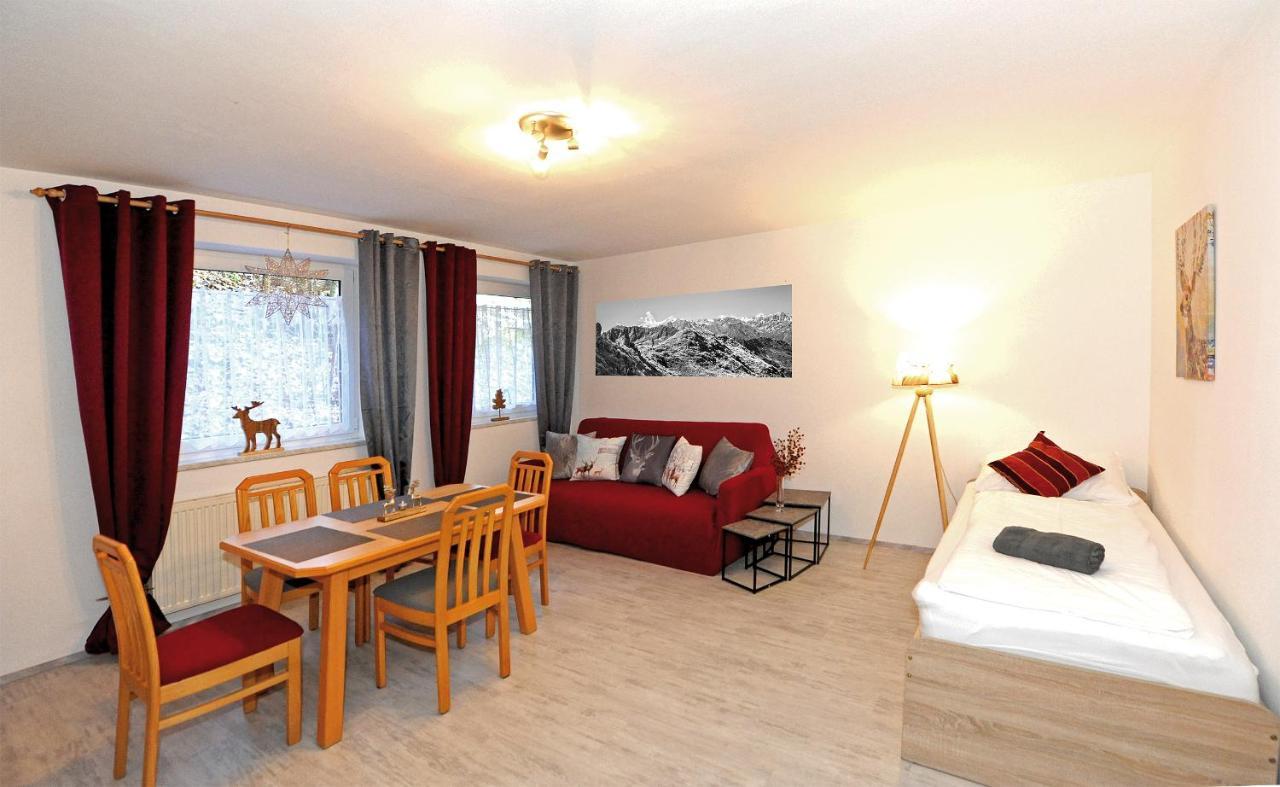 Glemmy Appartements Inkl Sommercard Viehhofen Exteriör bild