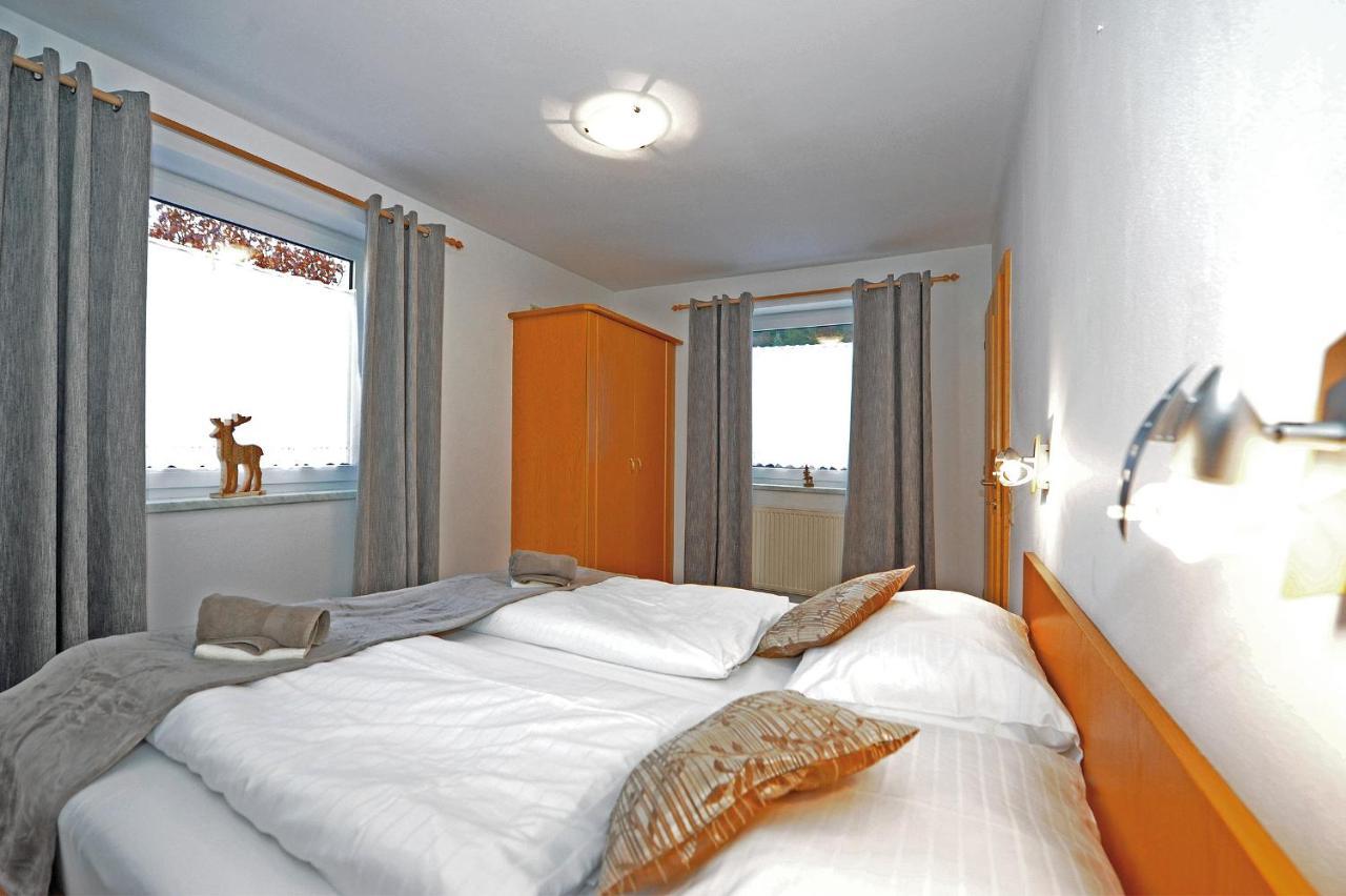 Glemmy Appartements Inkl Sommercard Viehhofen Exteriör bild