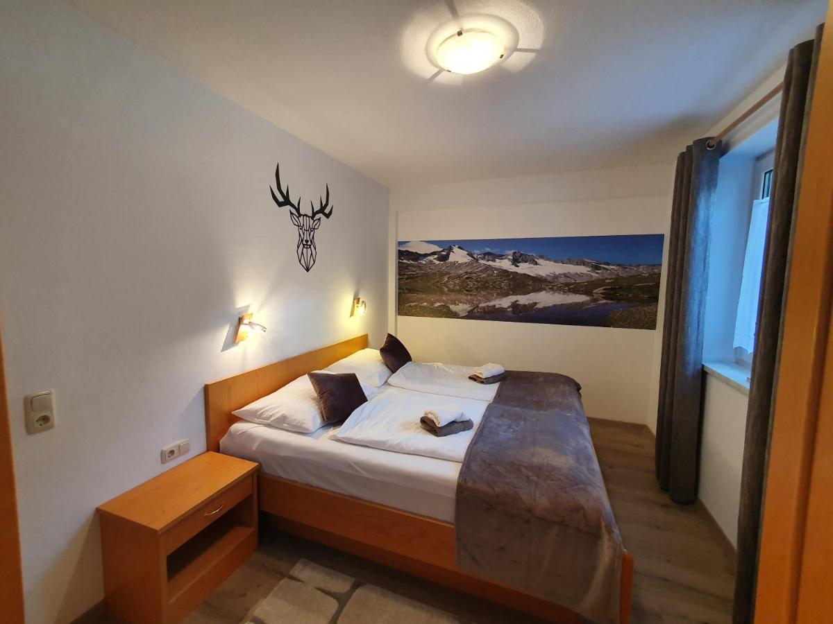 Glemmy Appartements Inkl Sommercard Viehhofen Exteriör bild