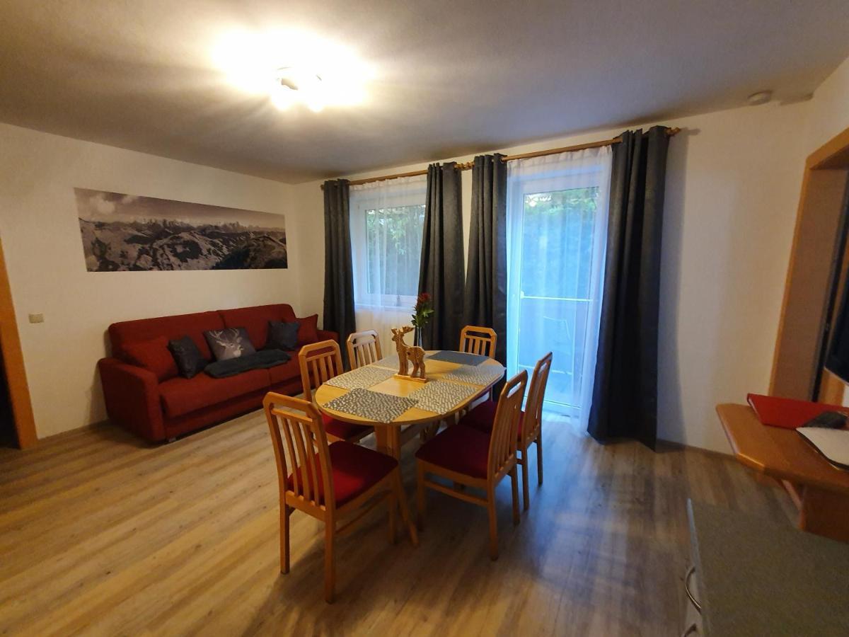 Glemmy Appartements Inkl Sommercard Viehhofen Exteriör bild