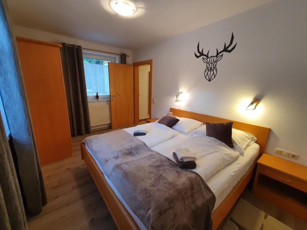 Glemmy Appartements Inkl Sommercard Viehhofen Exteriör bild