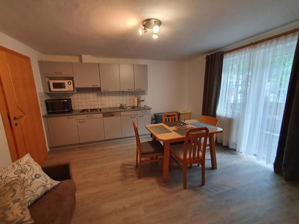 Glemmy Appartements Inkl Sommercard Viehhofen Exteriör bild