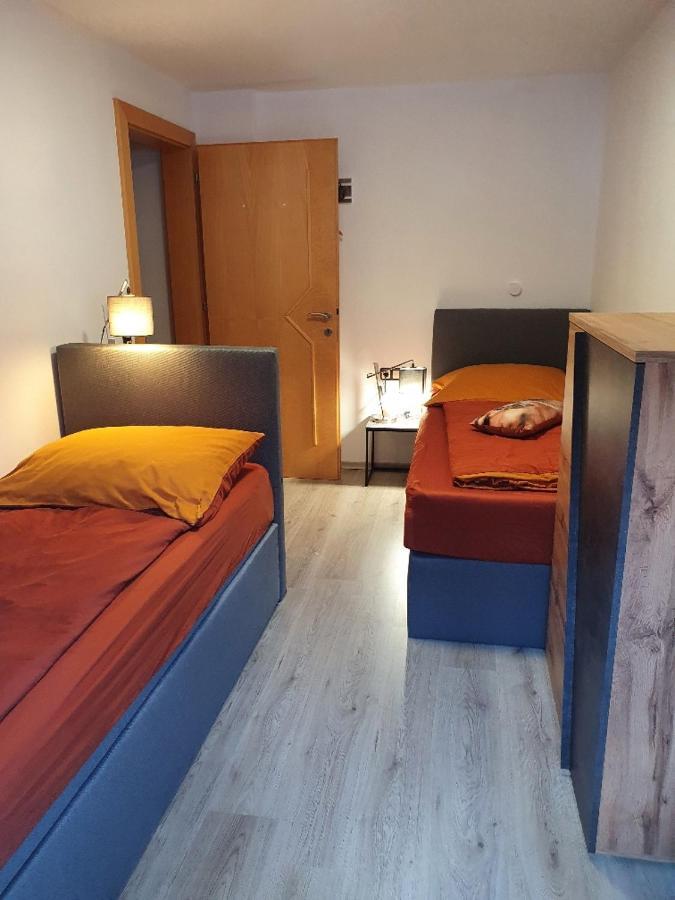Glemmy Appartements Inkl Sommercard Viehhofen Exteriör bild