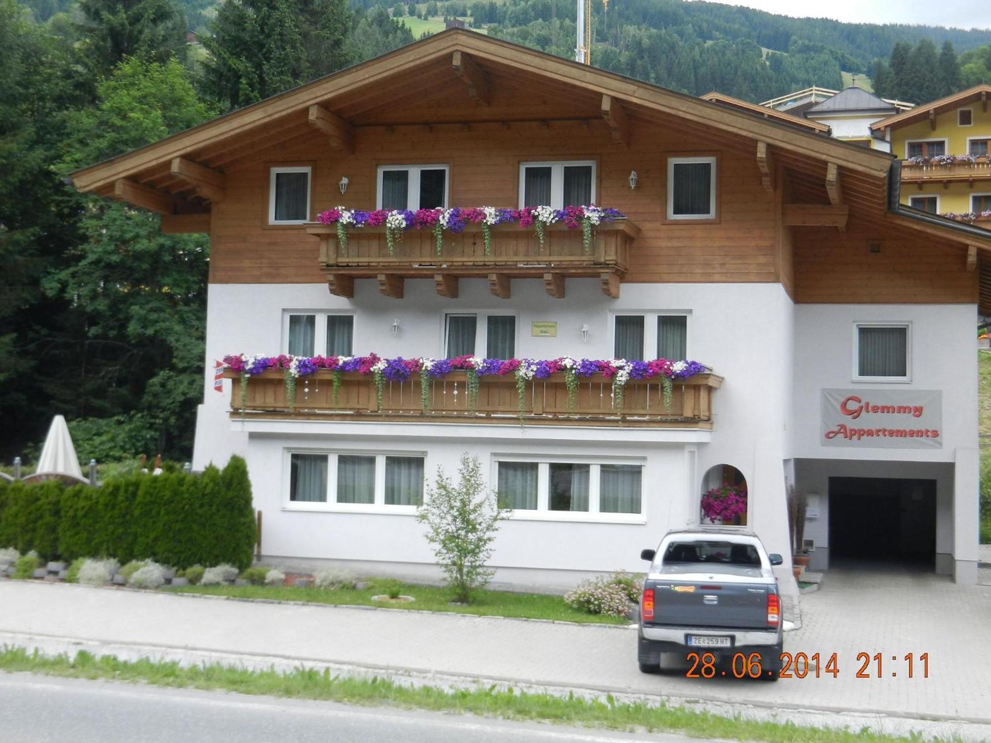 Glemmy Appartements Inkl Sommercard Viehhofen Rum bild