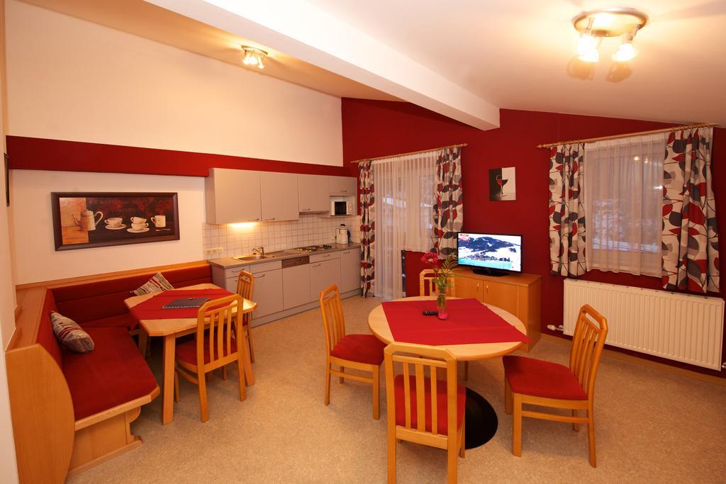 Glemmy Appartements Inkl Sommercard Viehhofen Rum bild